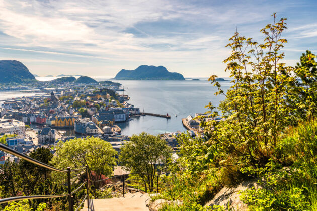 Vacker vy över Ålesund i Norge.