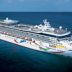 Norwegian Cruise Lines fartyg Dawn, ute till havs.
