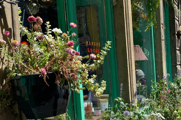 Blomrik restaurangentré i Montreal, Kanada.