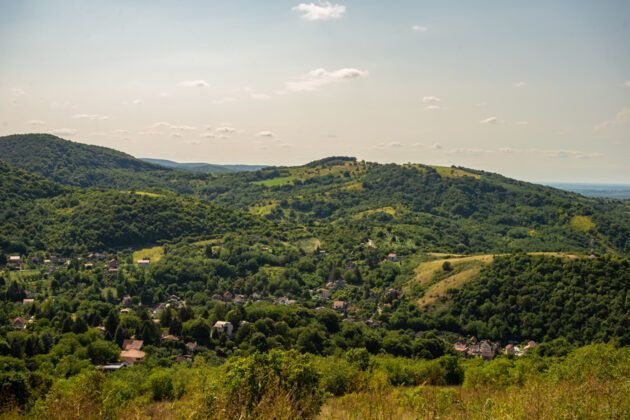Natur- och bergsområdet Fruska Gora i Serbien.